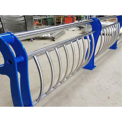 道路、橋梁不銹鋼復(fù)合管