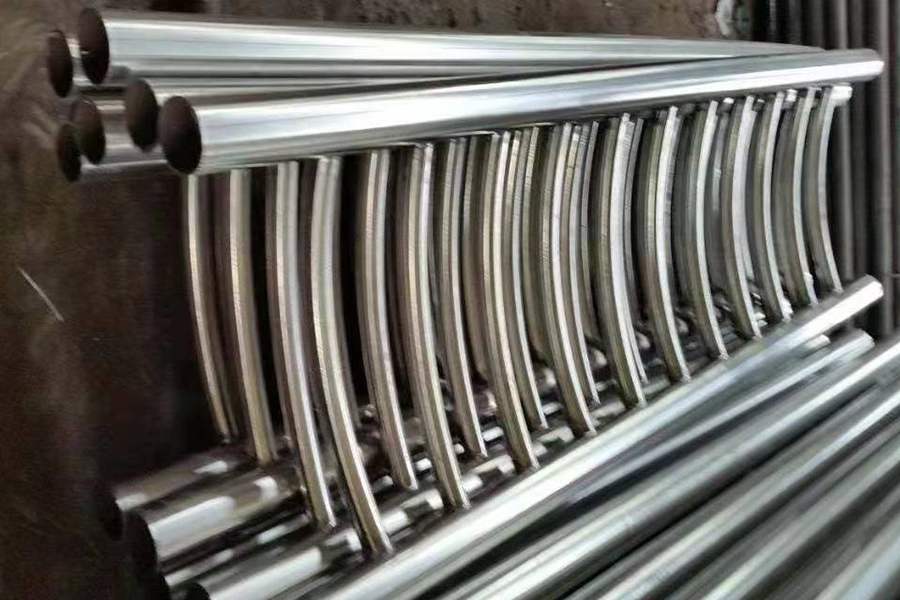 道路、橋梁不銹鋼復(fù)合管19 副本.JPG