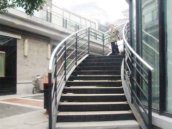 道路、橋梁不銹鋼復(fù)合管16 副本.jpg